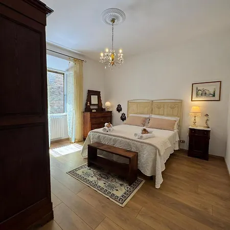 Apartment Babaia *