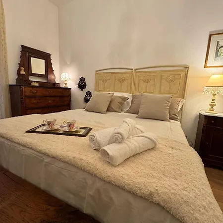 Apartment Babaia *
